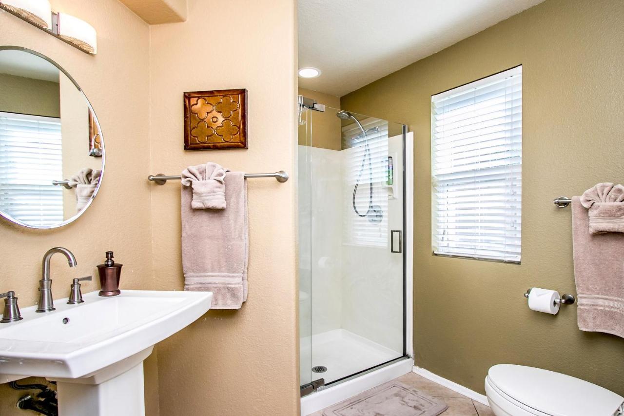 Private Community -- ½ Mile Walk To Hiking & Biking At N. Mtn. Preserve! * Phoenix